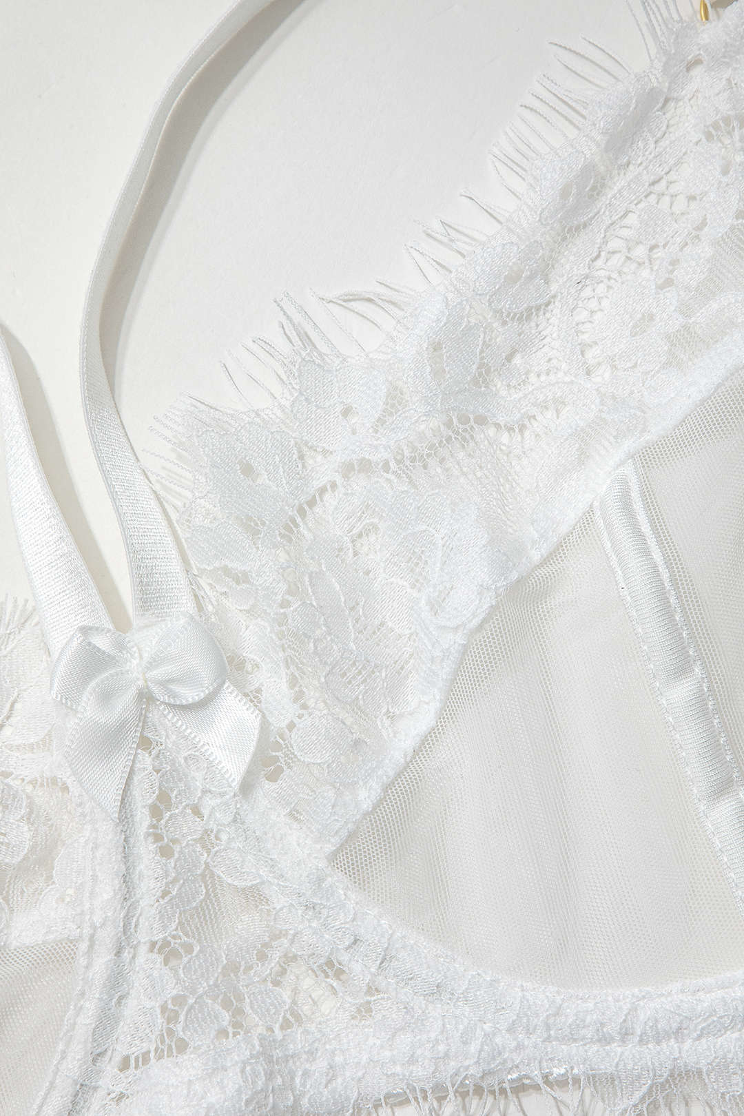 White Angel Jartiyer Takımı