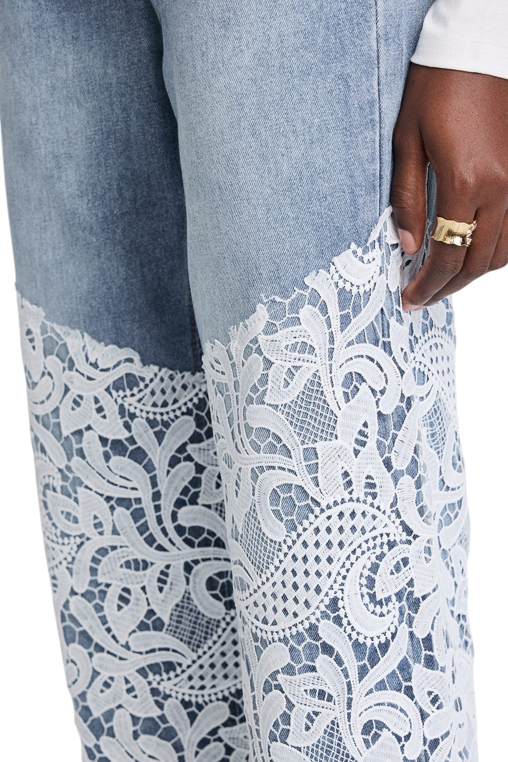 Dantel Detaylı Jean Pantalon