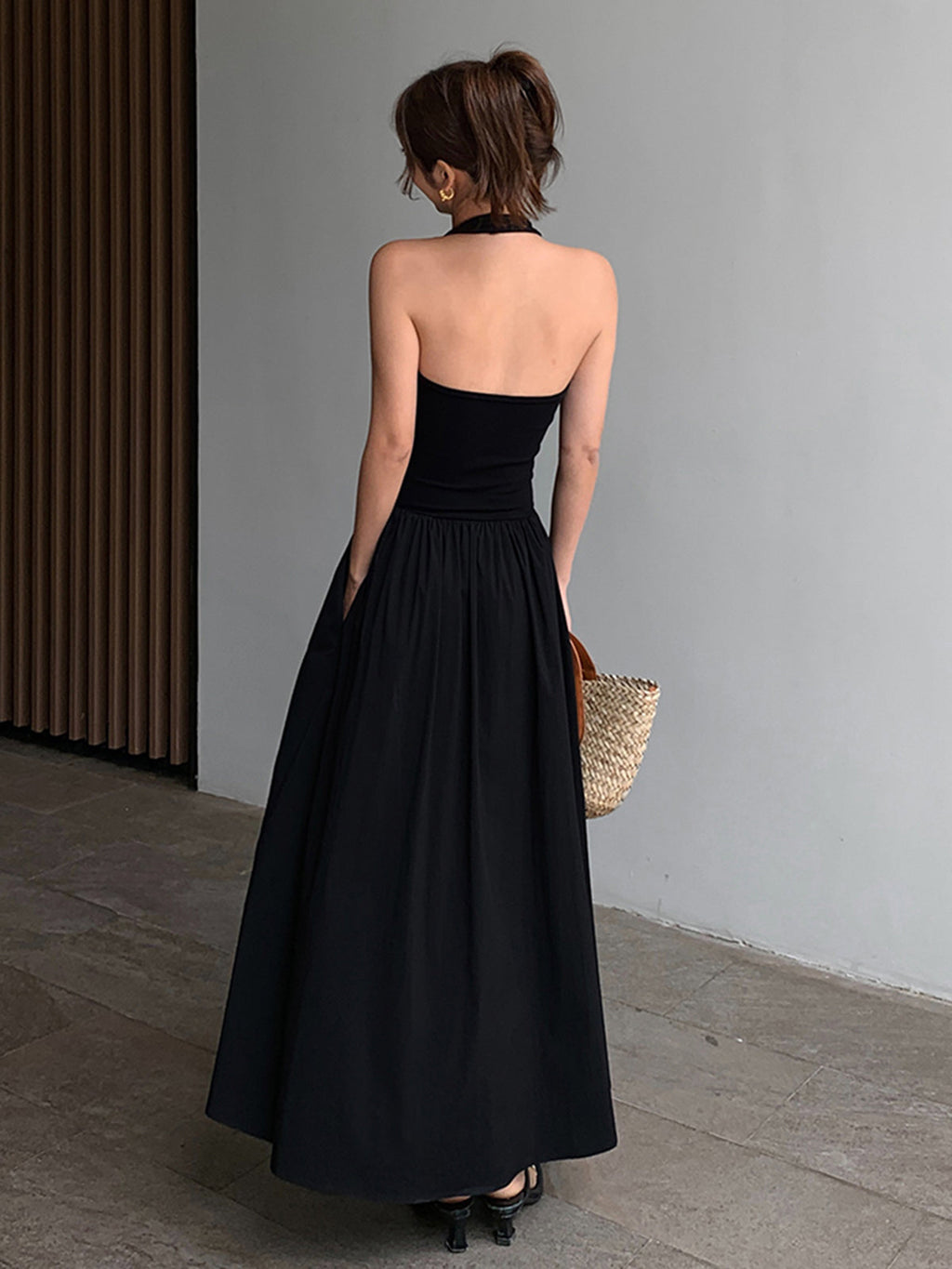 Minimalist Halter Elbise