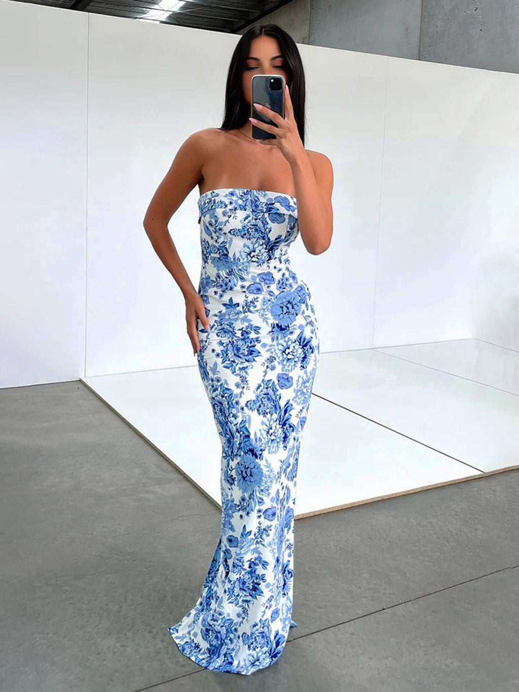 Floral Esintili Uzun Yırtmaçlı Elbise