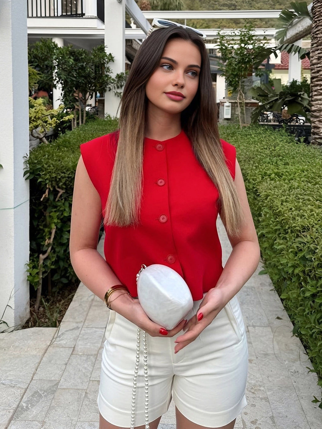 Crimson Essence Yelek