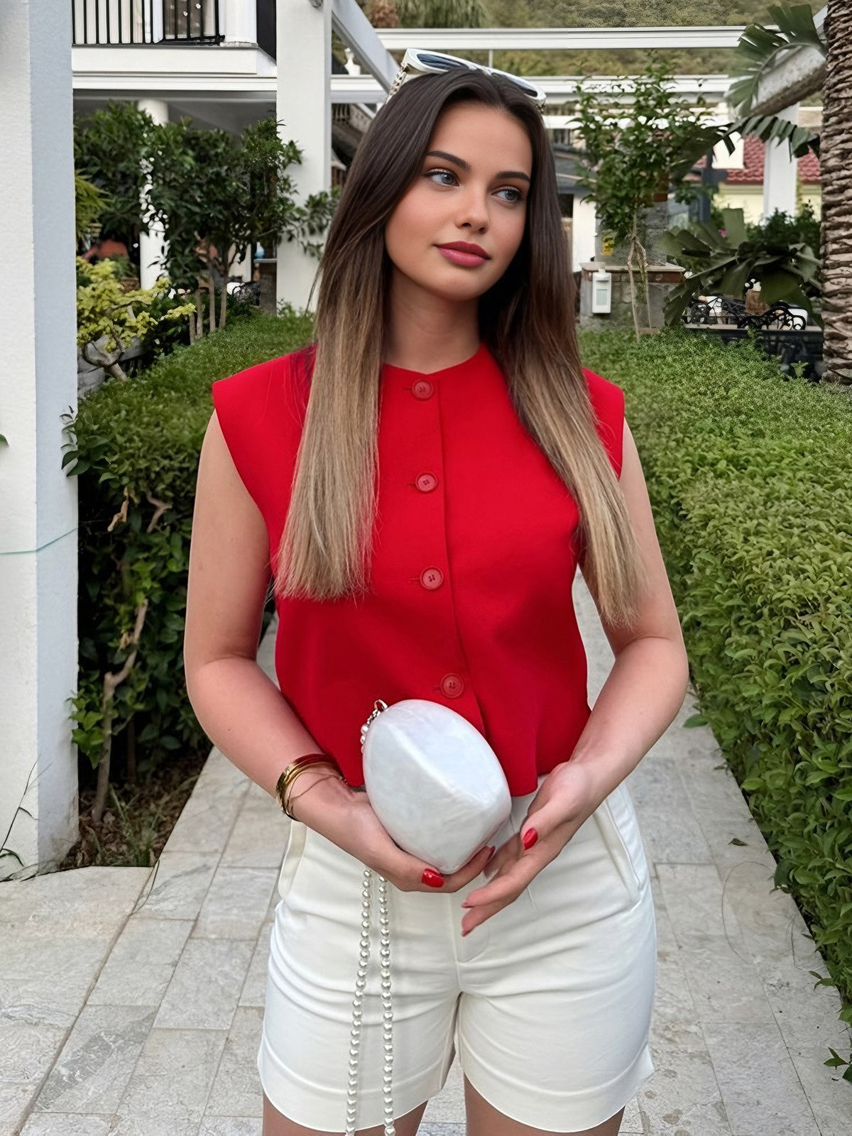 Crimson Essence Yelek
