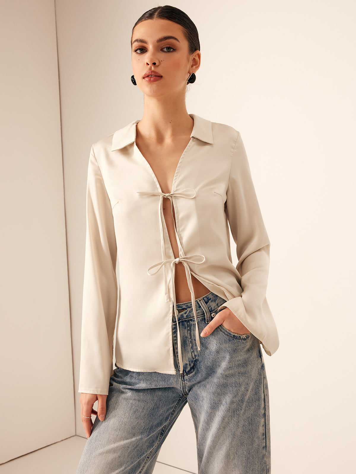 Ivory Bağcık Detaylı Bluz