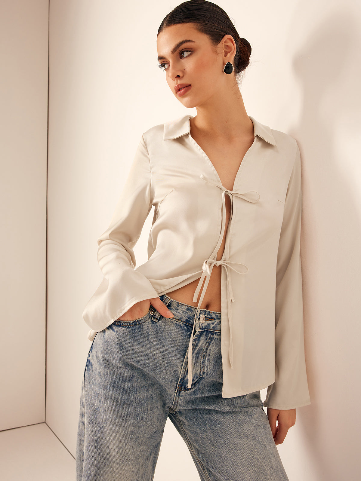 Ivory Bağcık Detaylı Bluz