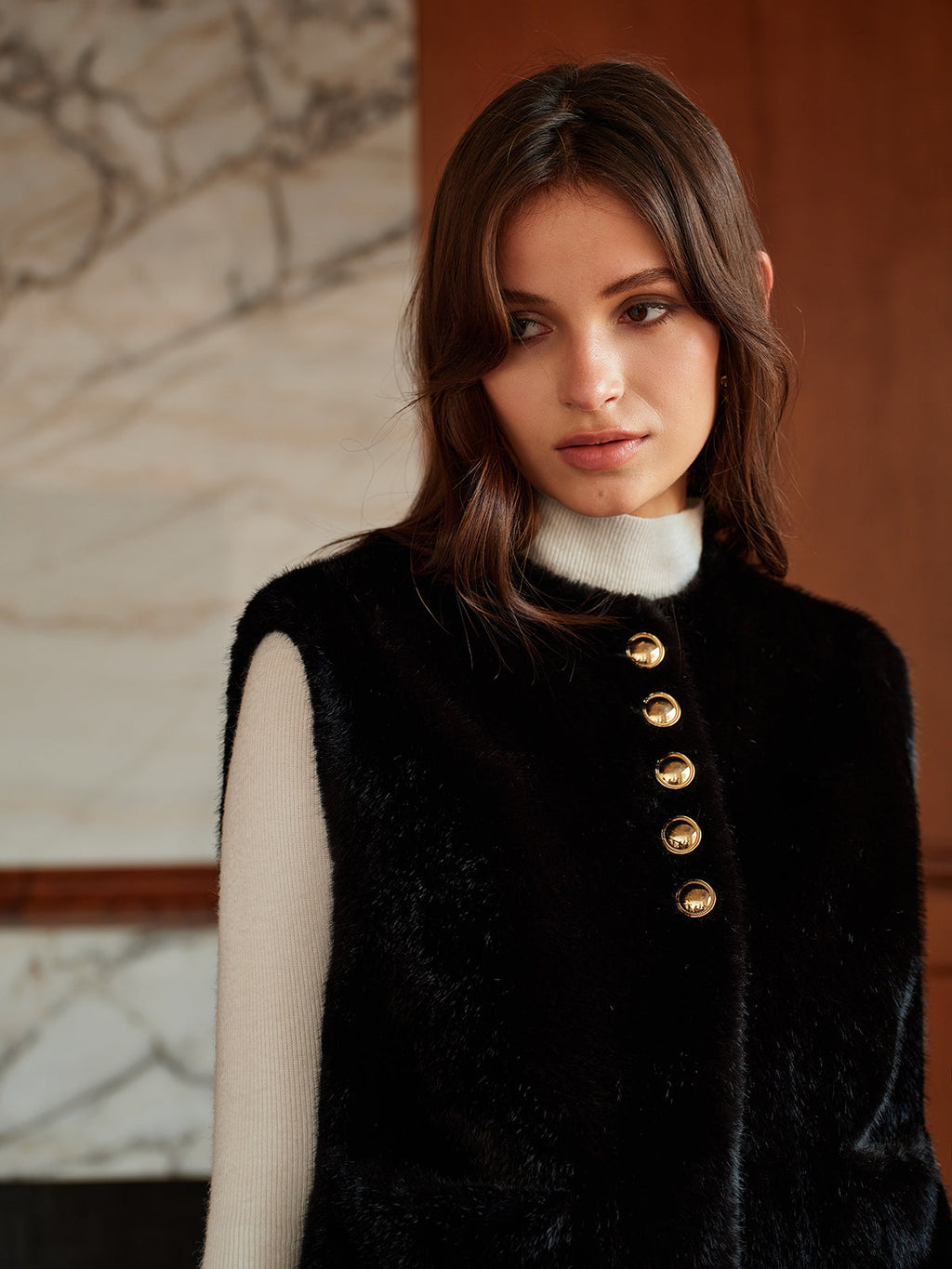 Velvet Elegance Yelek