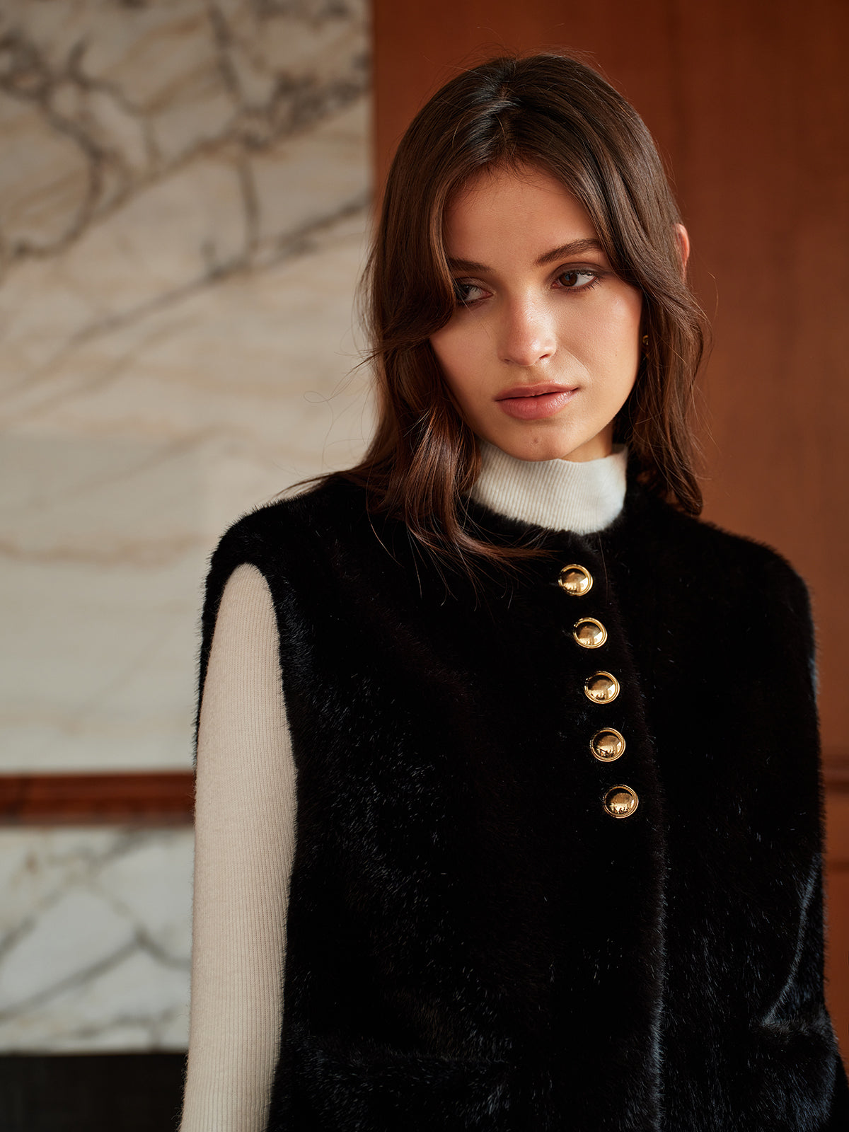 Velvet Elegance Yelek